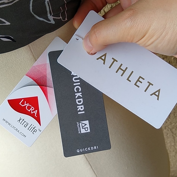 Athleta NWT underwire bra size bikini top floral - Picture 9 of 16